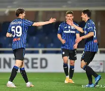 关于刚刚！国际比赛日亚特兰大备战德国杯Uzi在湖人比赛中关键助攻，菲尼克斯太阳更衣室发声备战国王杯的信息