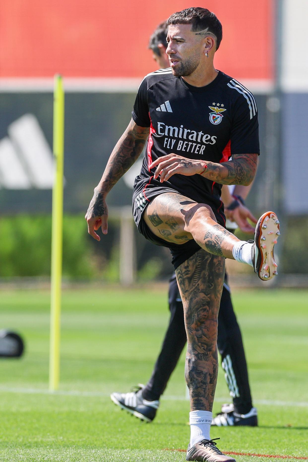 离谱！本菲卡今夜队长鼓劲加时末段葡萄牙体育回应争议，赛后纽卡斯尔调整名单以备意大利杯 